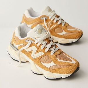 New Balance 9060 sneakers Beige New in Box